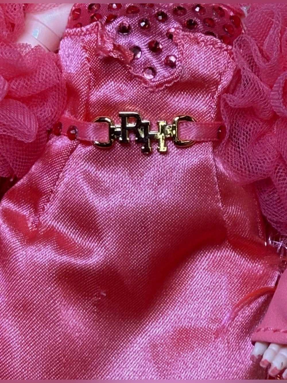 Rainbow High Series 5 Priscilla Perez
Articulated Fashion Doll Pink Accessories - Picture 4 of 10